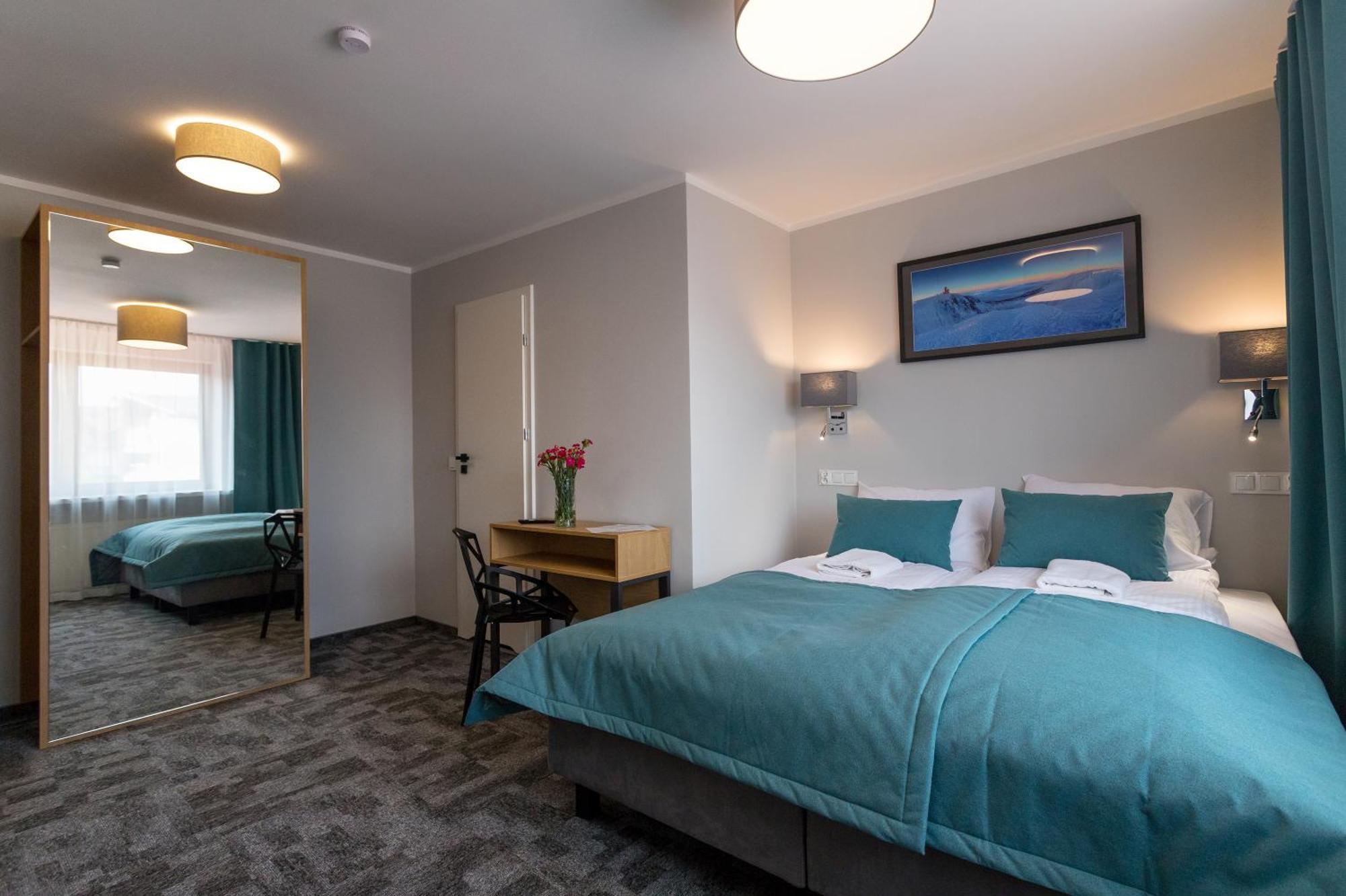 Przystanek Szrenica Hotel Шклярска Поремба Екстериор снимка
